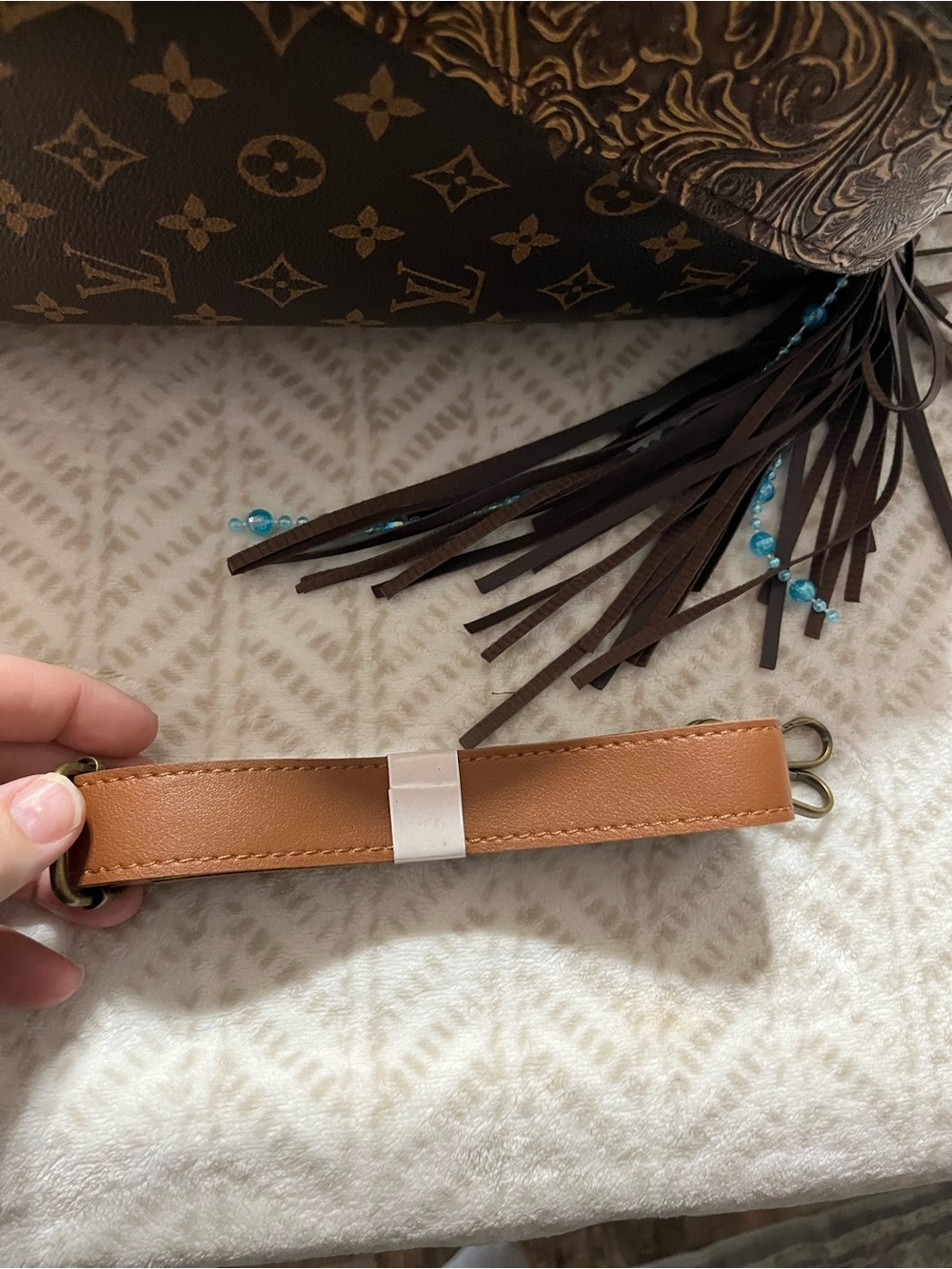Louis Vuitton Luxury Monogram Brown Leather Shoulder Bag - Picture 9 of 16